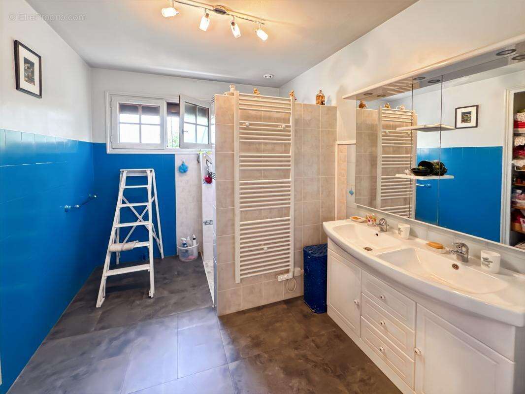 Maison à SAINT-ASTIER