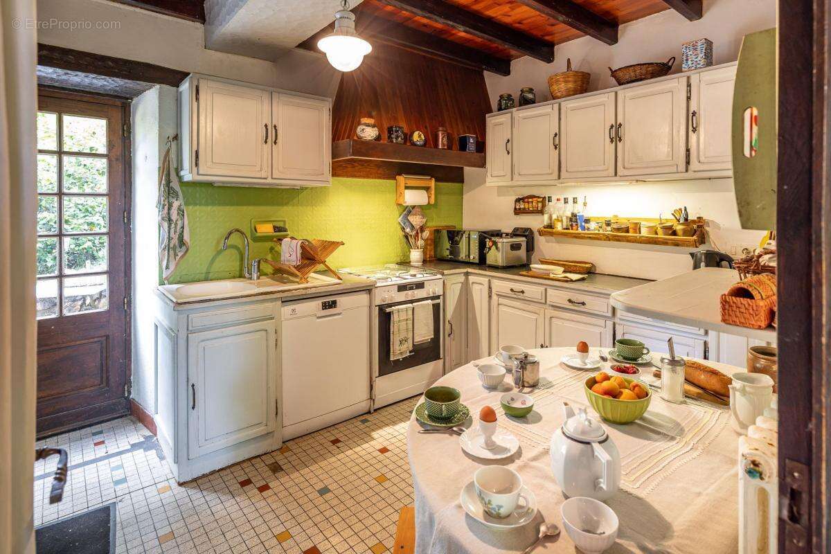 Maison à SAINT-PAUL-DE-SERRE