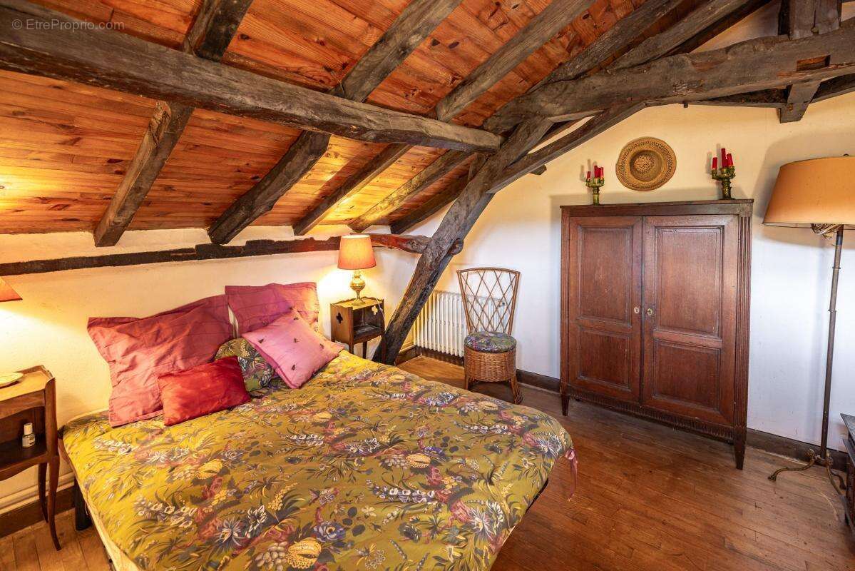 Maison à SAINT-PAUL-DE-SERRE