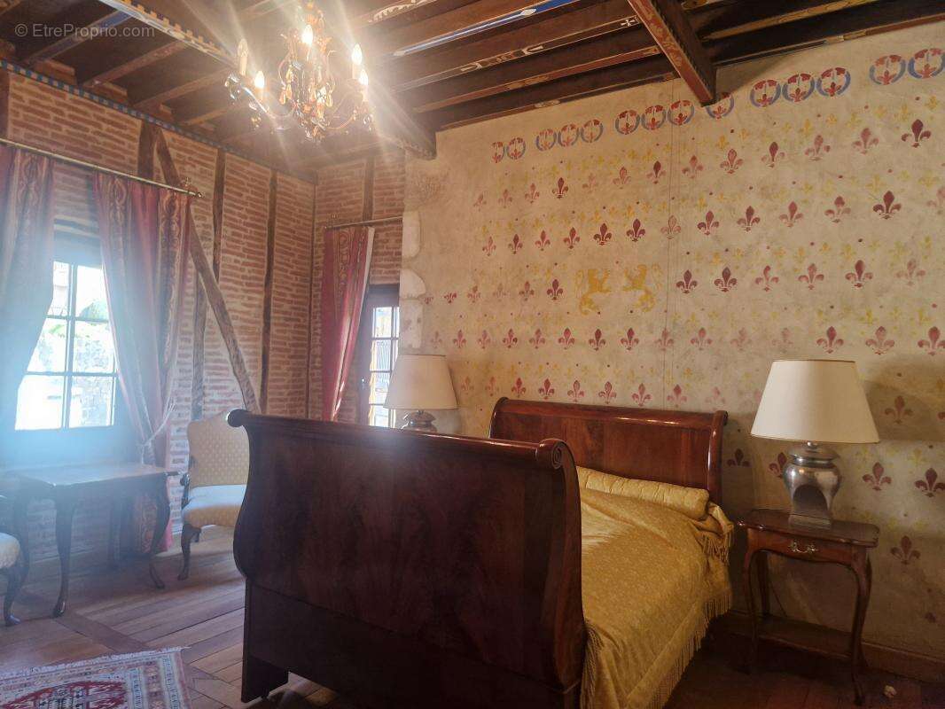 Maison à TERRASSON-LAVILLEDIEU