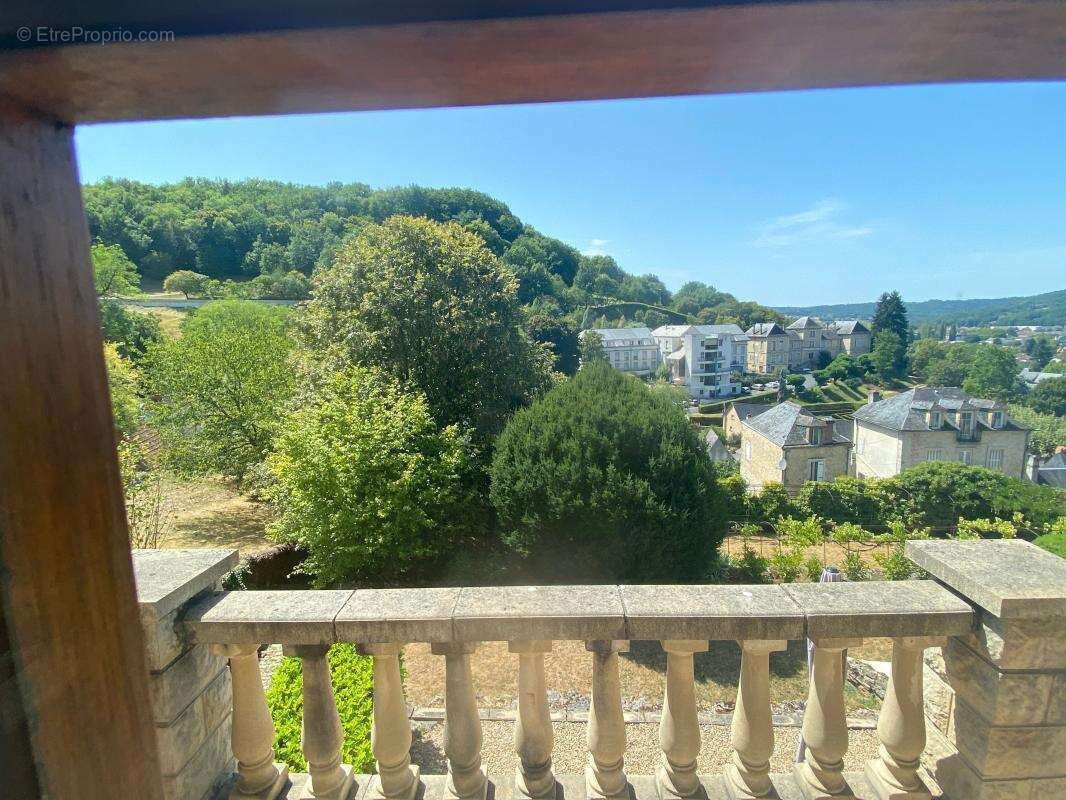 Maison à TERRASSON-LAVILLEDIEU