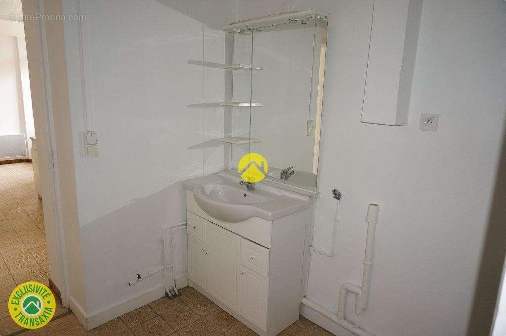 Appartement à VILLENEUVE-LA-DONDAGRE