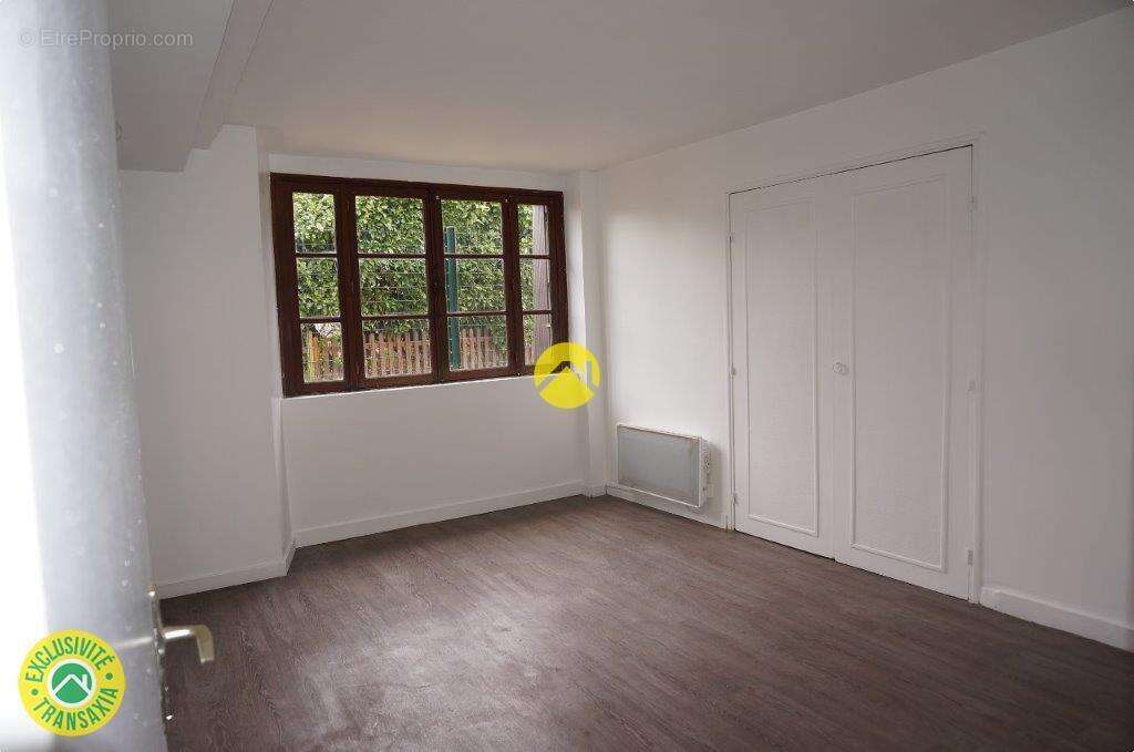 Appartement à VILLENEUVE-LA-DONDAGRE