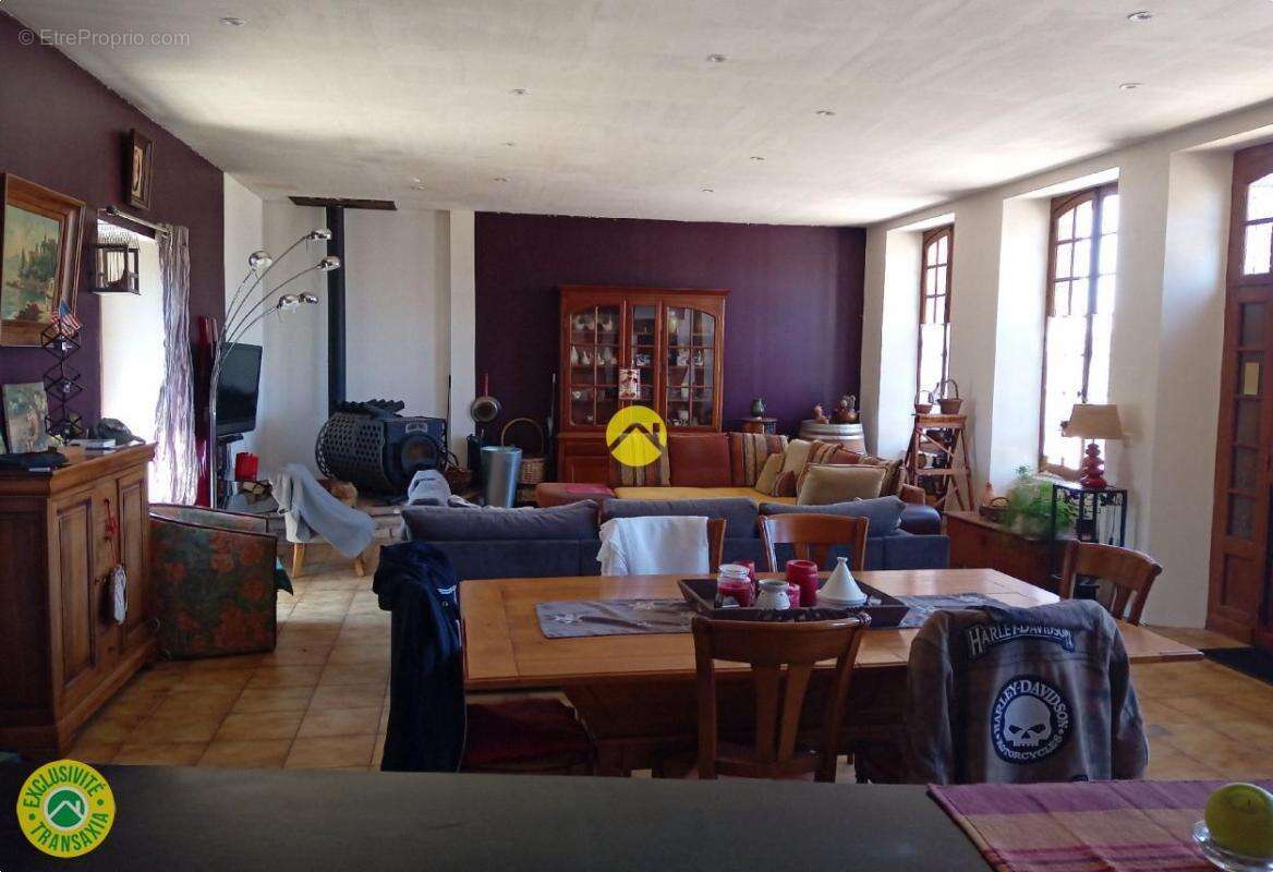 Maison à MONTACHER-VILLEGARDIN