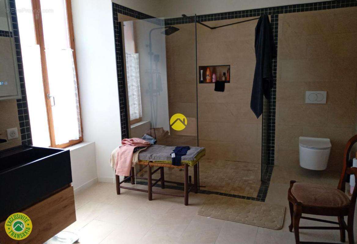 Maison à MONTACHER-VILLEGARDIN