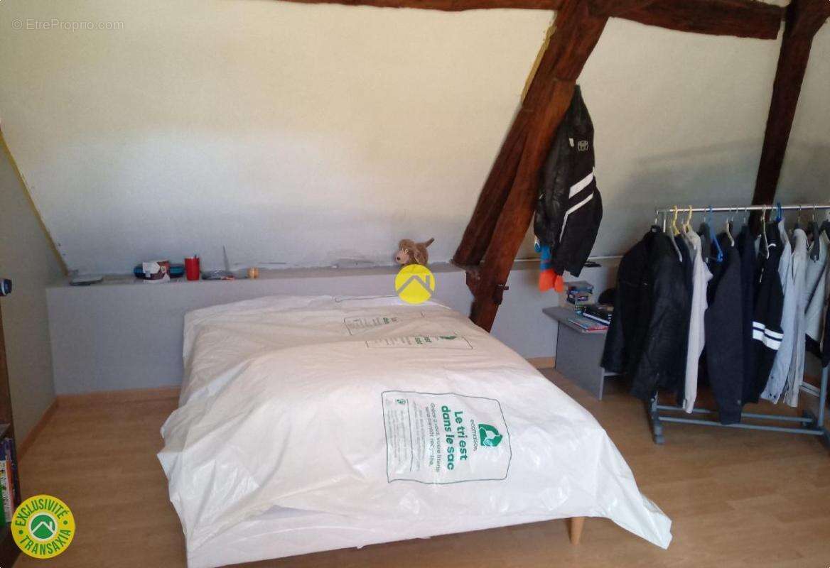 Maison à MONTACHER-VILLEGARDIN