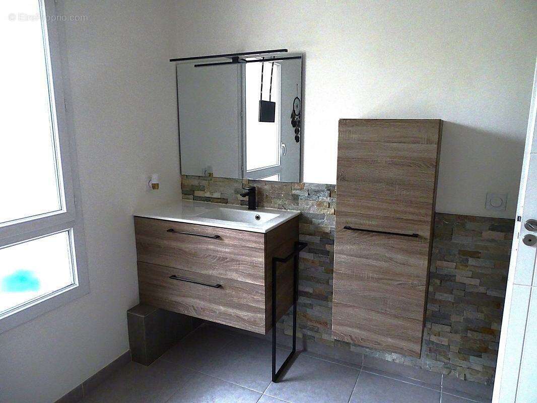 Appartement à LATTES