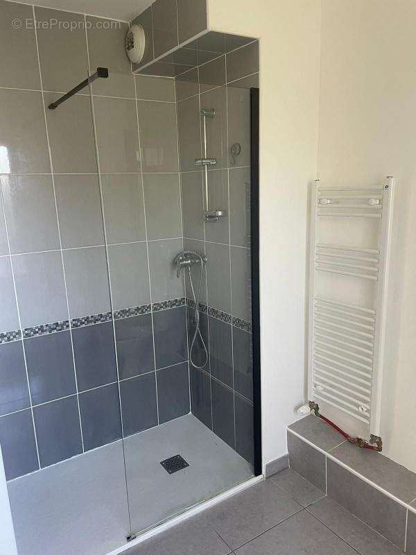 Appartement à LATTES