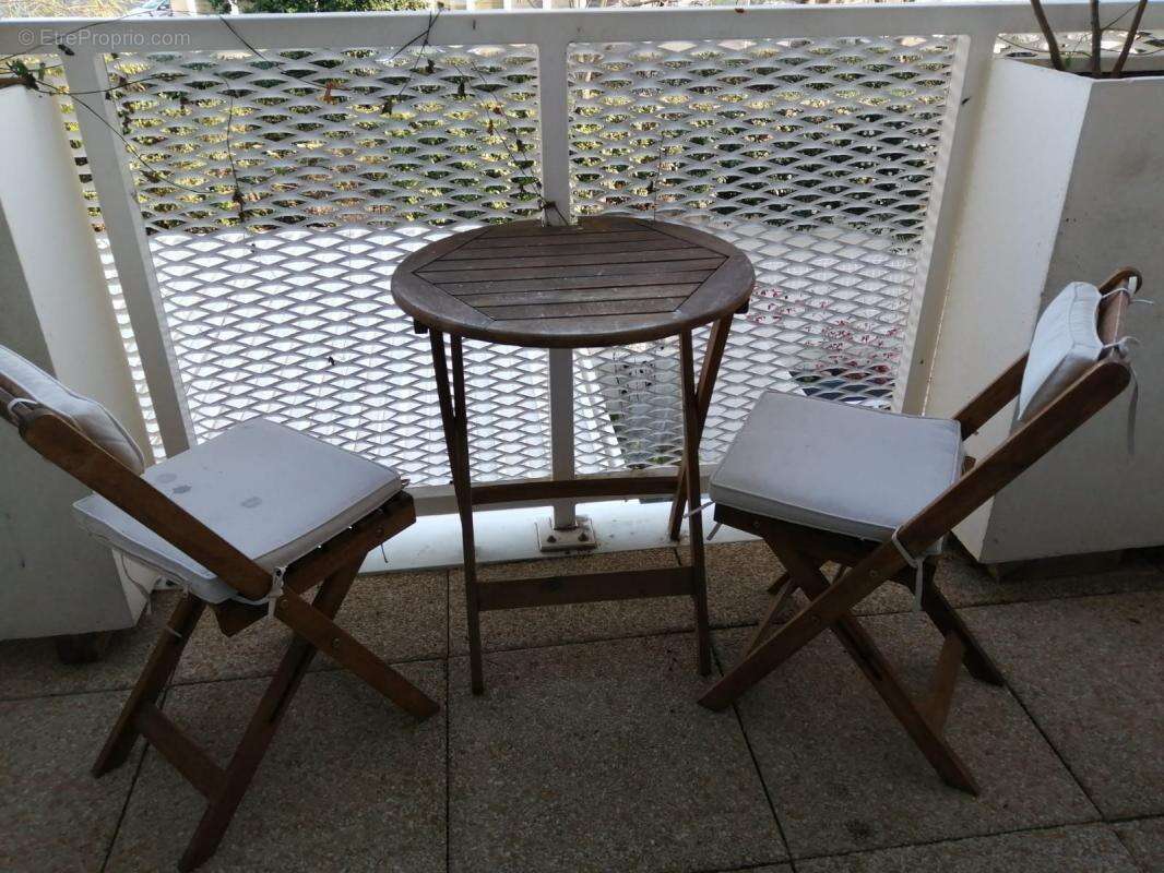 Appartement à LATTES