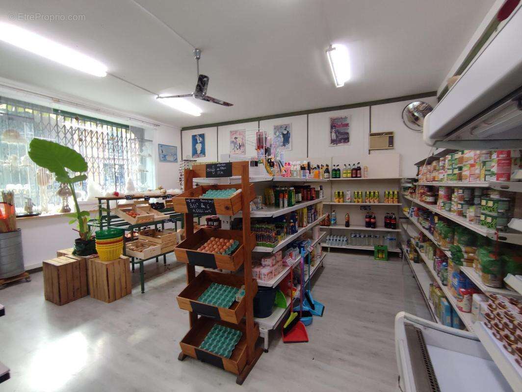 Commerce à BOUZIGUES