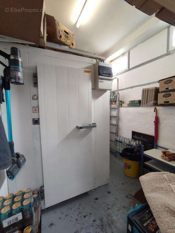 Commerce à BOUZIGUES