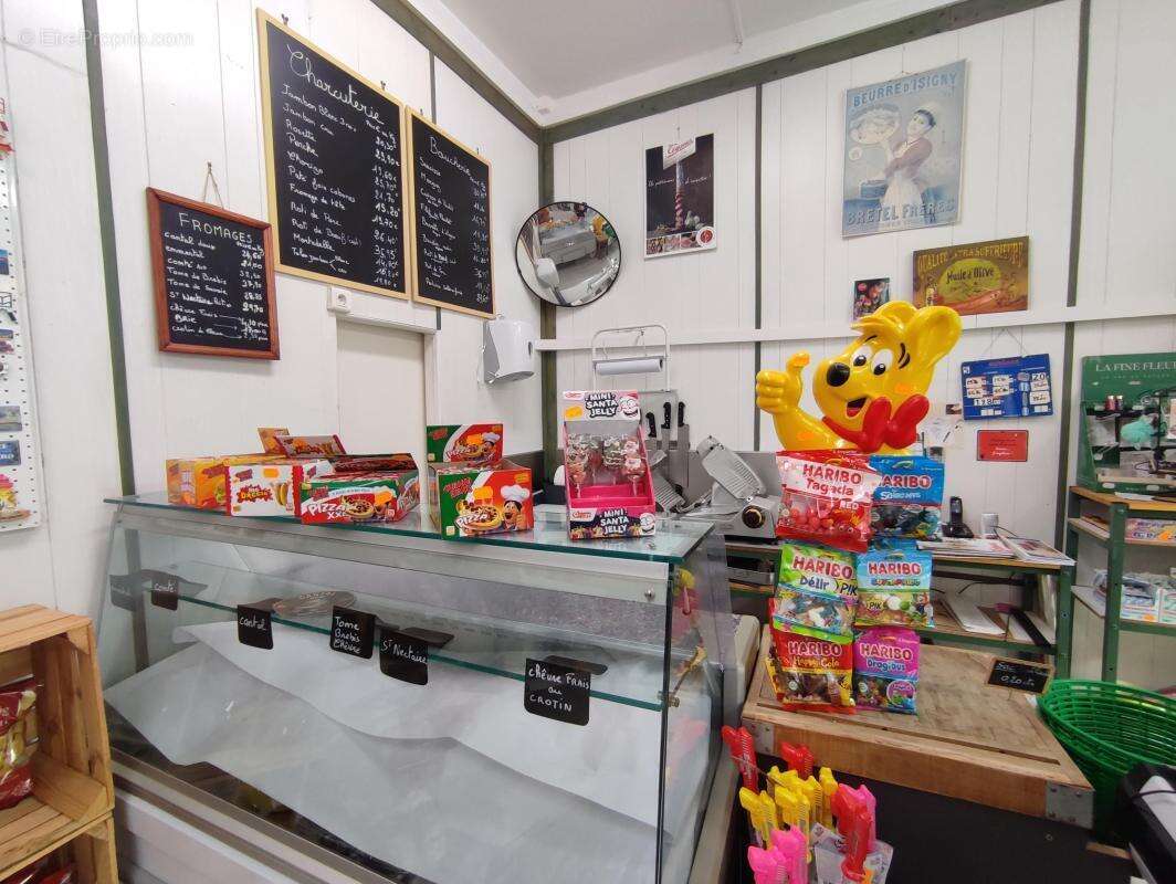 Commerce à BOUZIGUES