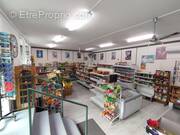 Commerce à BOUZIGUES