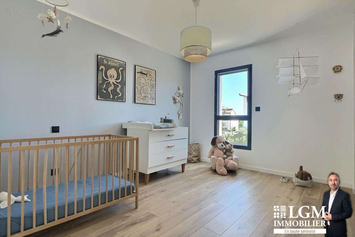 Maison à SAINT-BRES