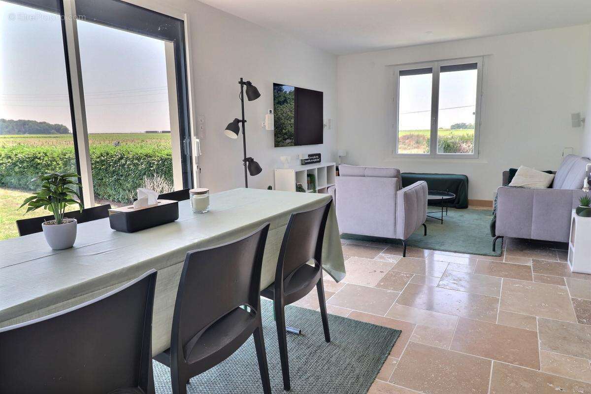 Maison à JUIGNE-SUR-LOIRE