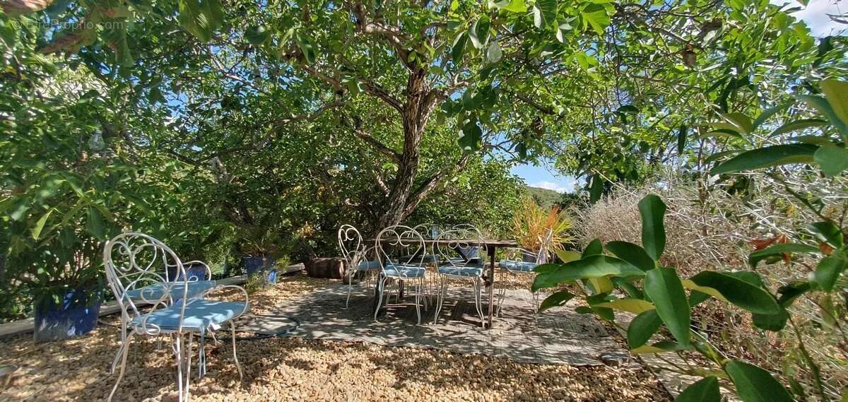 Maison à CABREROLLES