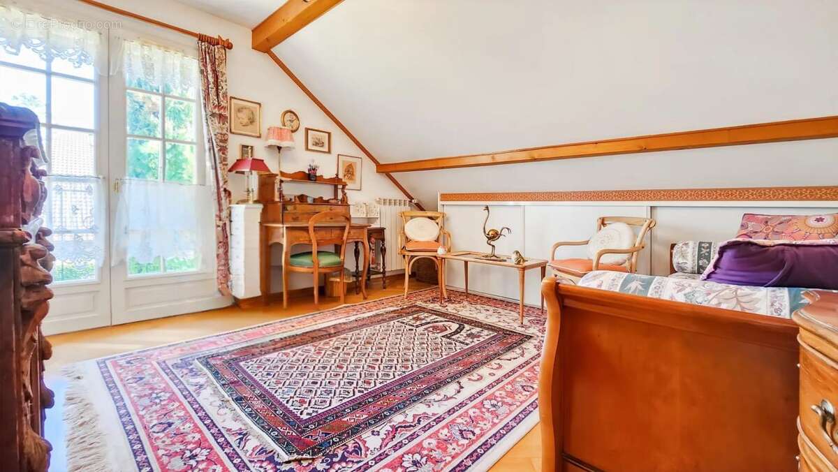 Maison à CHENS-SUR-LEMAN