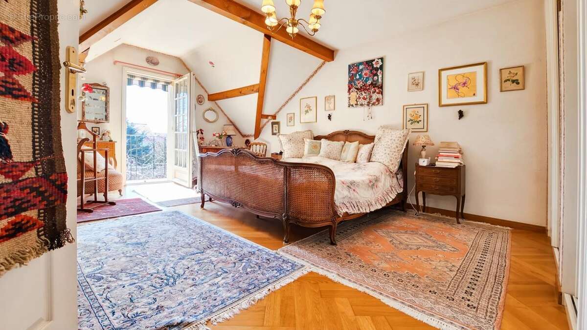 Maison à CHENS-SUR-LEMAN