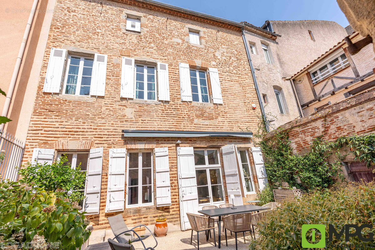 Maison à VILLENEUVE-SUR-LOT