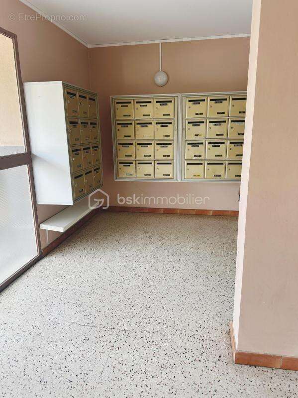 Appartement à LA VALETTE-DU-VAR