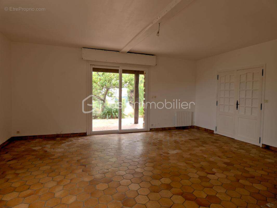 Maison à SAINT-JUST-LUZAC