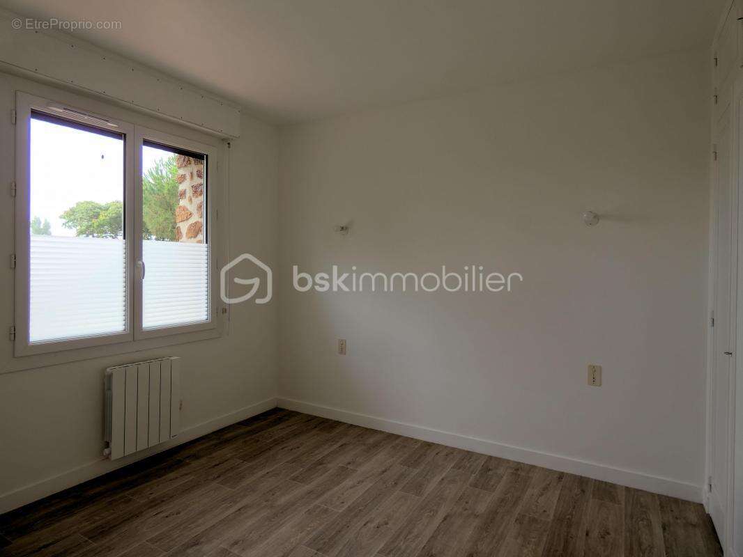 Maison à SAINT-JUST-LUZAC