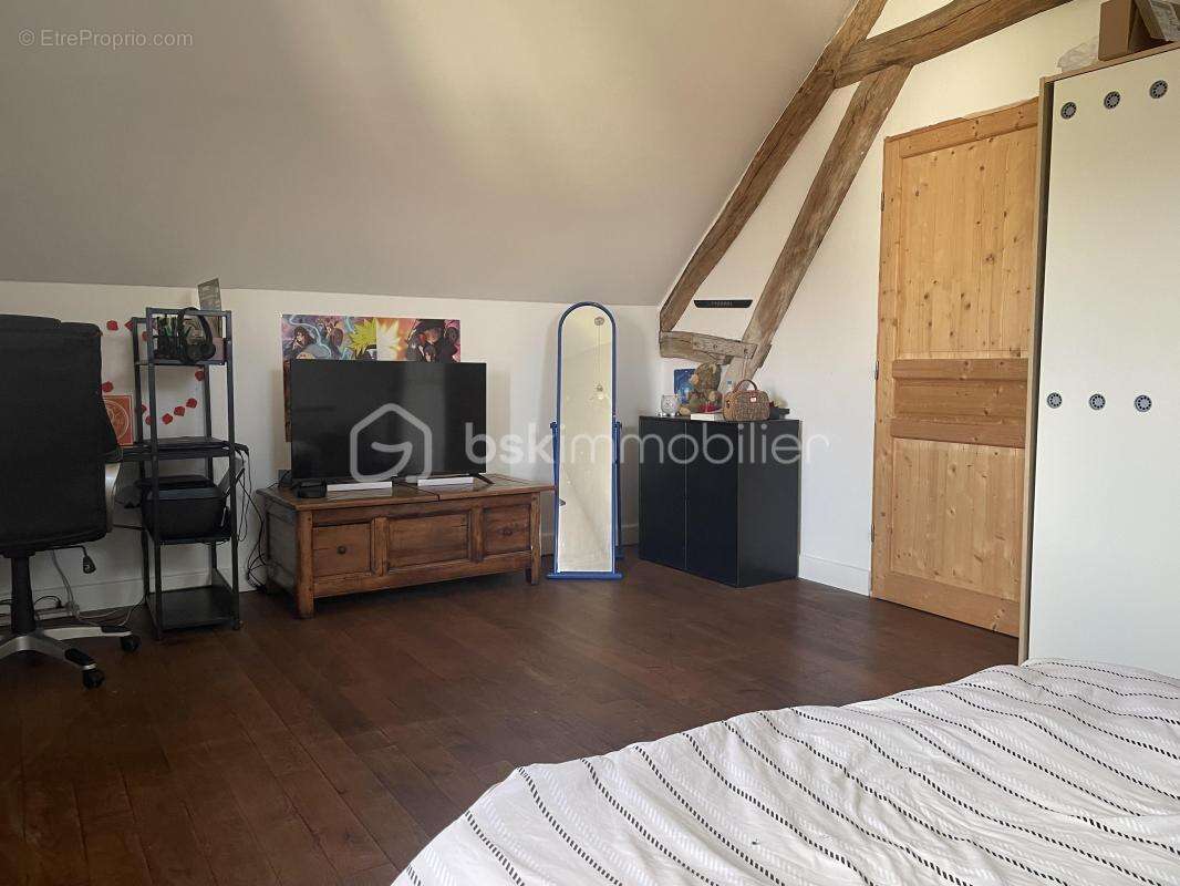 Maison à VILLENEUVE-L&#039;ARCHEVEQUE