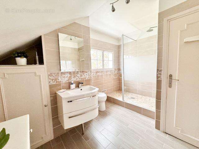 Maison à ROISSY-EN-BRIE