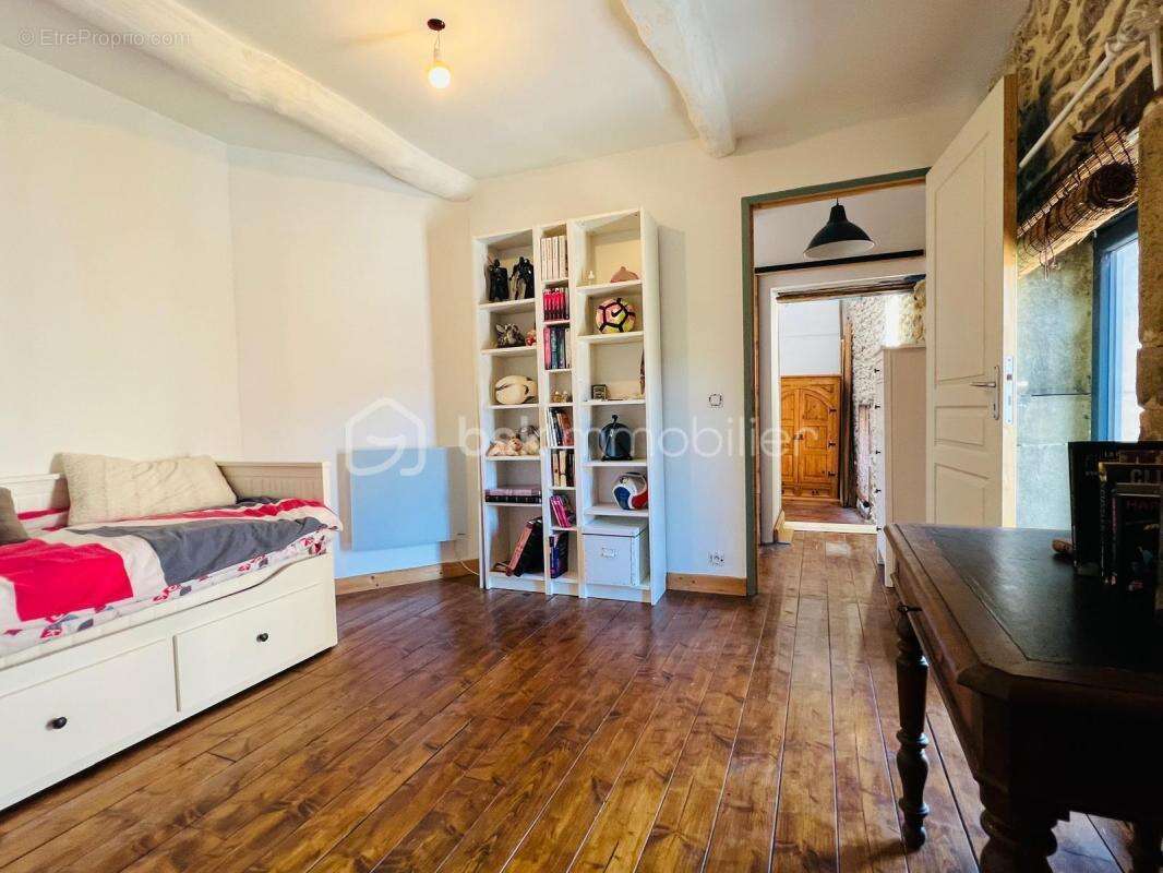 Maison à CHAZAY-D&#039;AZERGUES