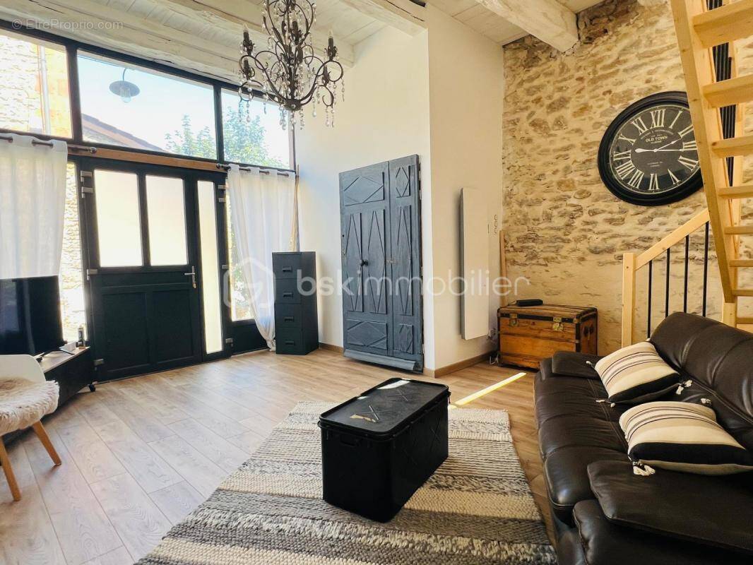 Maison à CHAZAY-D&#039;AZERGUES