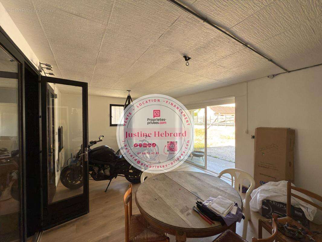 Maison à SAINT-QUINTIN-SUR-SIOULE