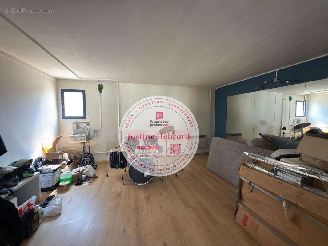 Maison à SAINT-QUINTIN-SUR-SIOULE