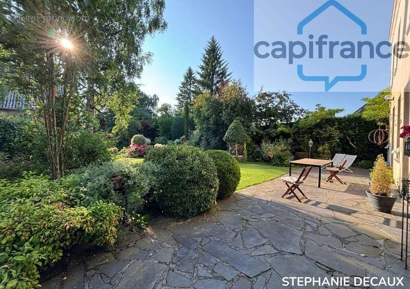 Maison à LA CAPELLE