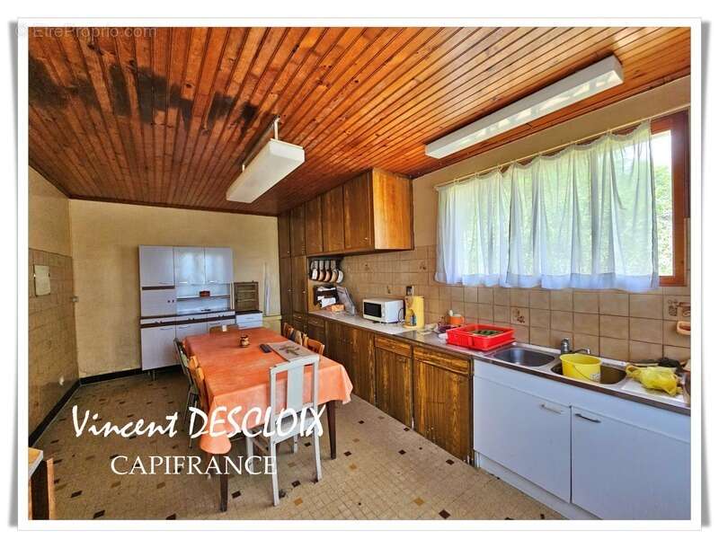 Maison à MONTSAUCHE-LES-SETTONS