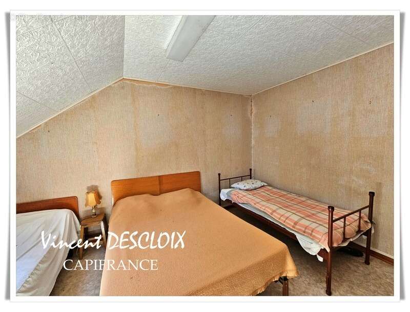 Maison à MONTSAUCHE-LES-SETTONS