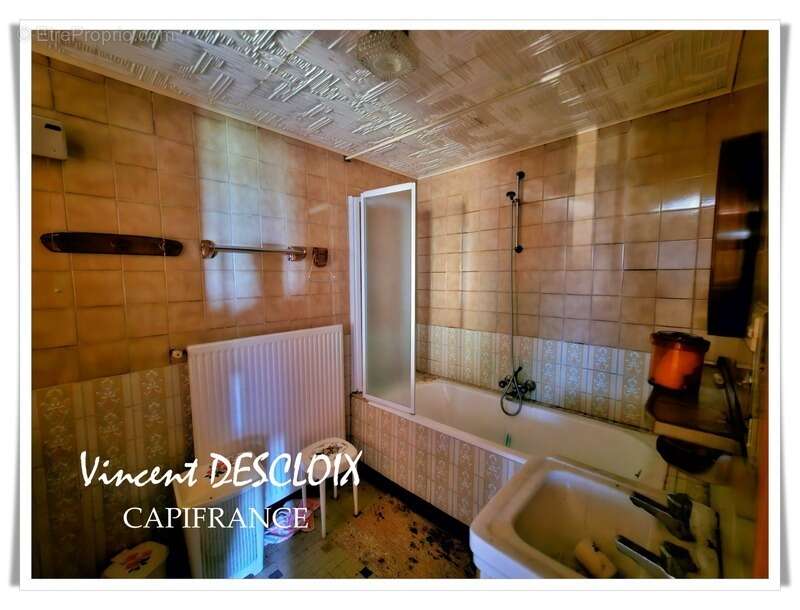 Maison à MONTSAUCHE-LES-SETTONS