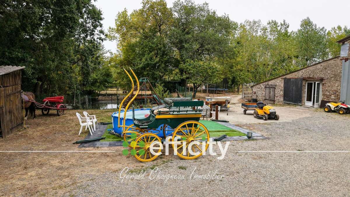 Maison à SAINT-PHILBERT-DE-GRAND-LIEU