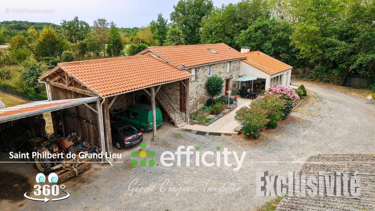 Maison à SAINT-PHILBERT-DE-GRAND-LIEU