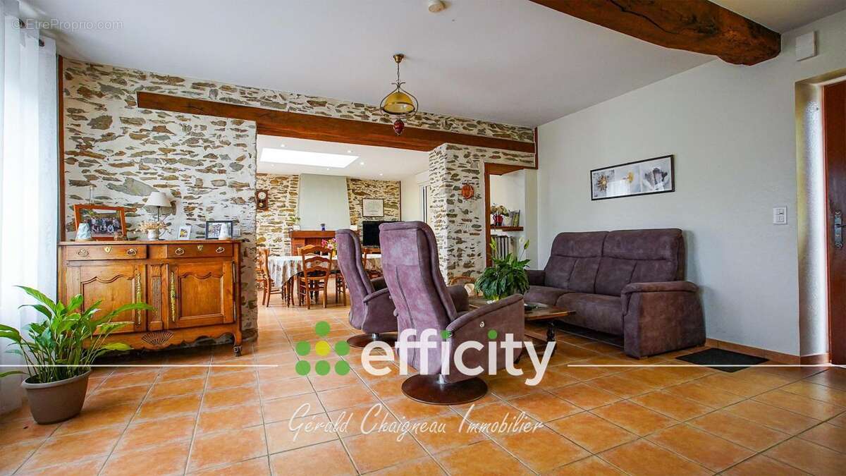 Maison à SAINT-PHILBERT-DE-GRAND-LIEU