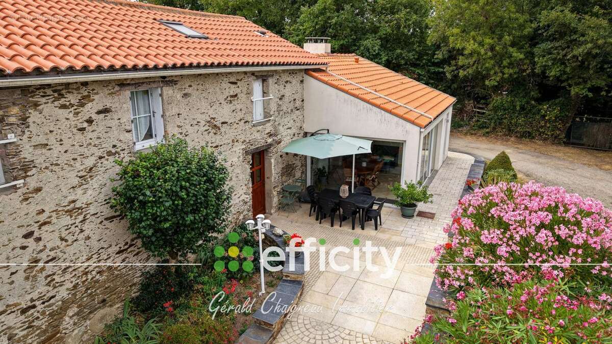 Maison à SAINT-PHILBERT-DE-GRAND-LIEU