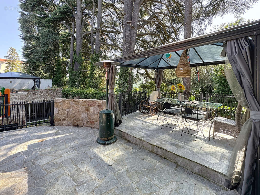 Maison à SAINT-ETIENNE