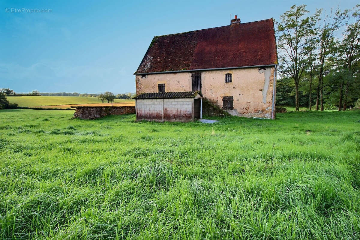 Maison à SAINT-MICAUD