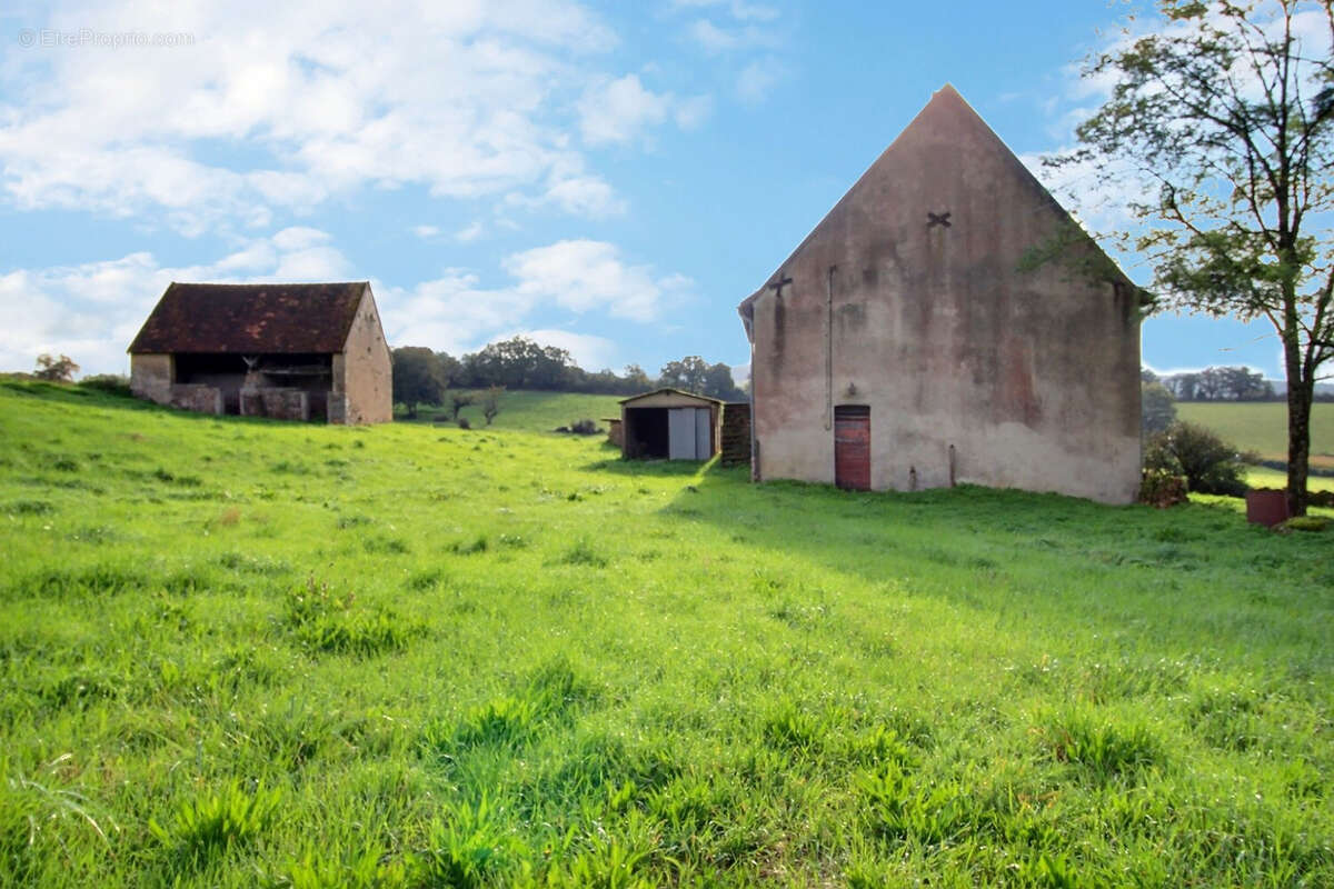 Maison à SAINT-MICAUD