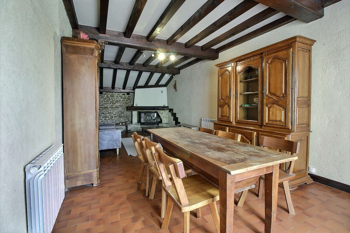 Maison à CHISSEY-LES-MACON