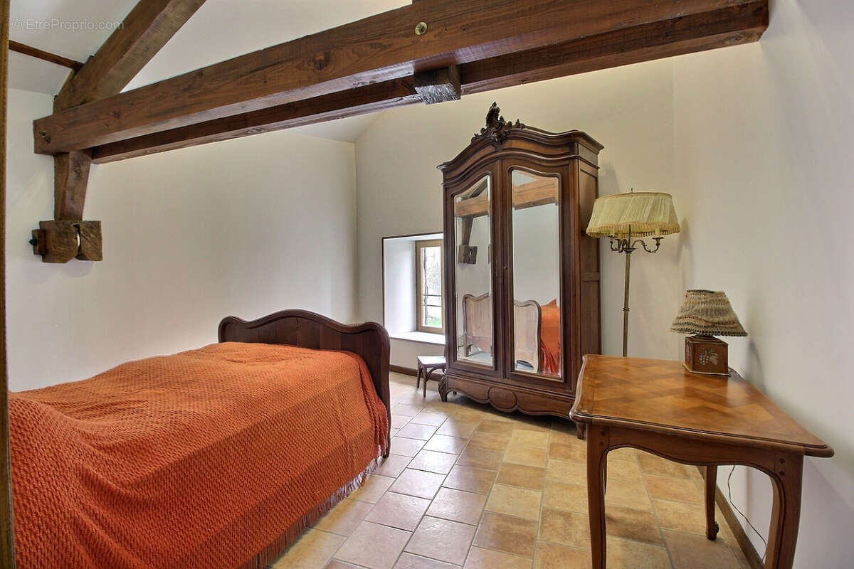 Maison à CHISSEY-LES-MACON