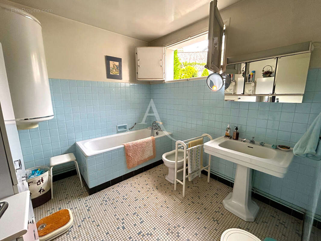 Maison à MONTRICHARD