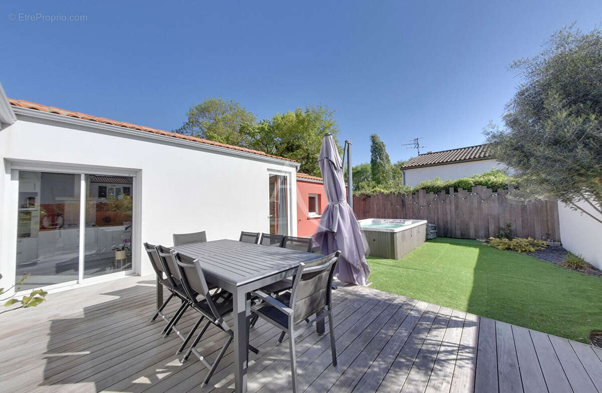 Maison à AIGREFEUILLE-D&#039;AUNIS