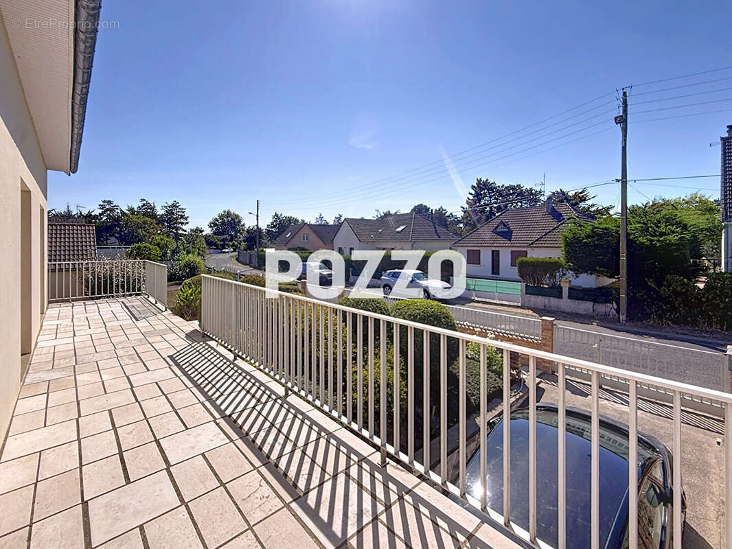 Maison à SAINT-PAIR-SUR-MER