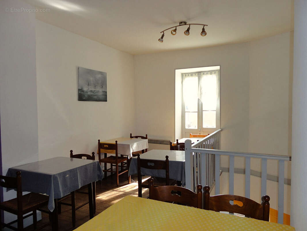 Commerce à LAPALISSE