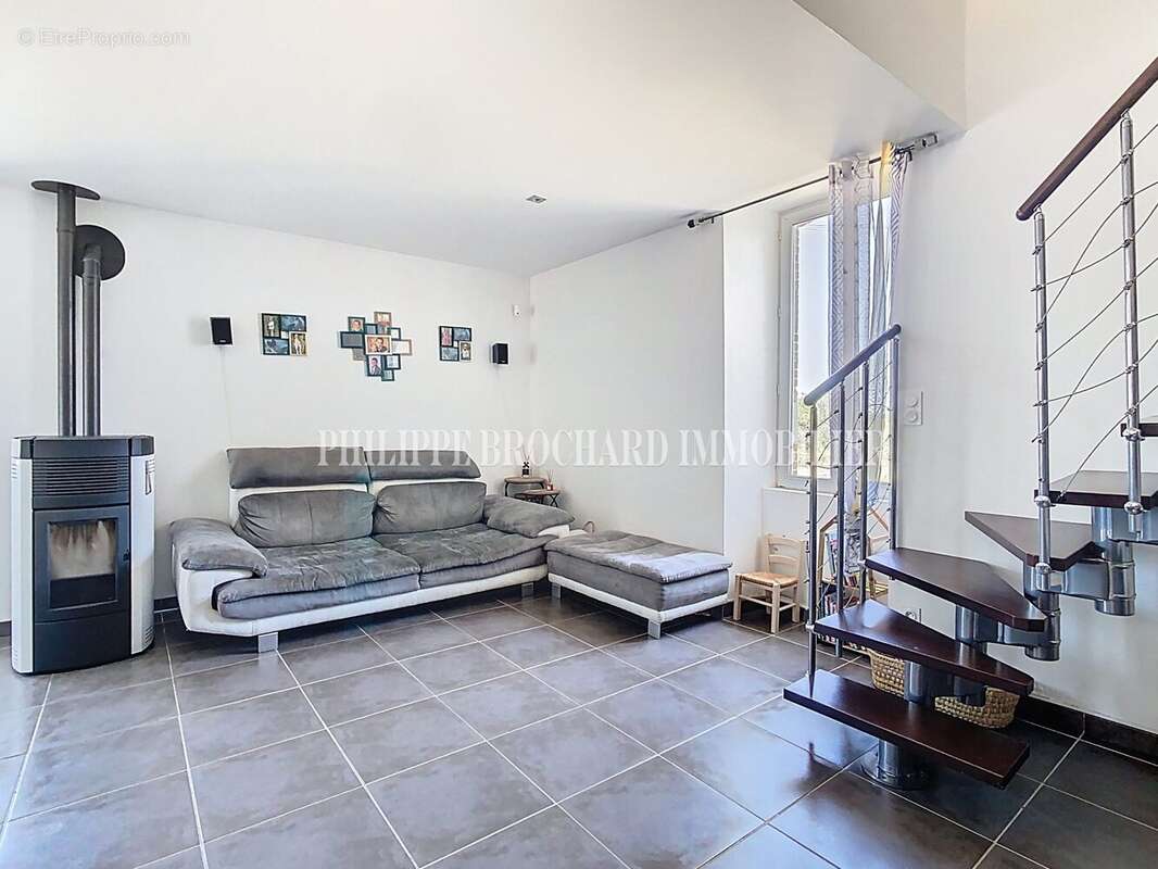 Maison à LES PINEAUX